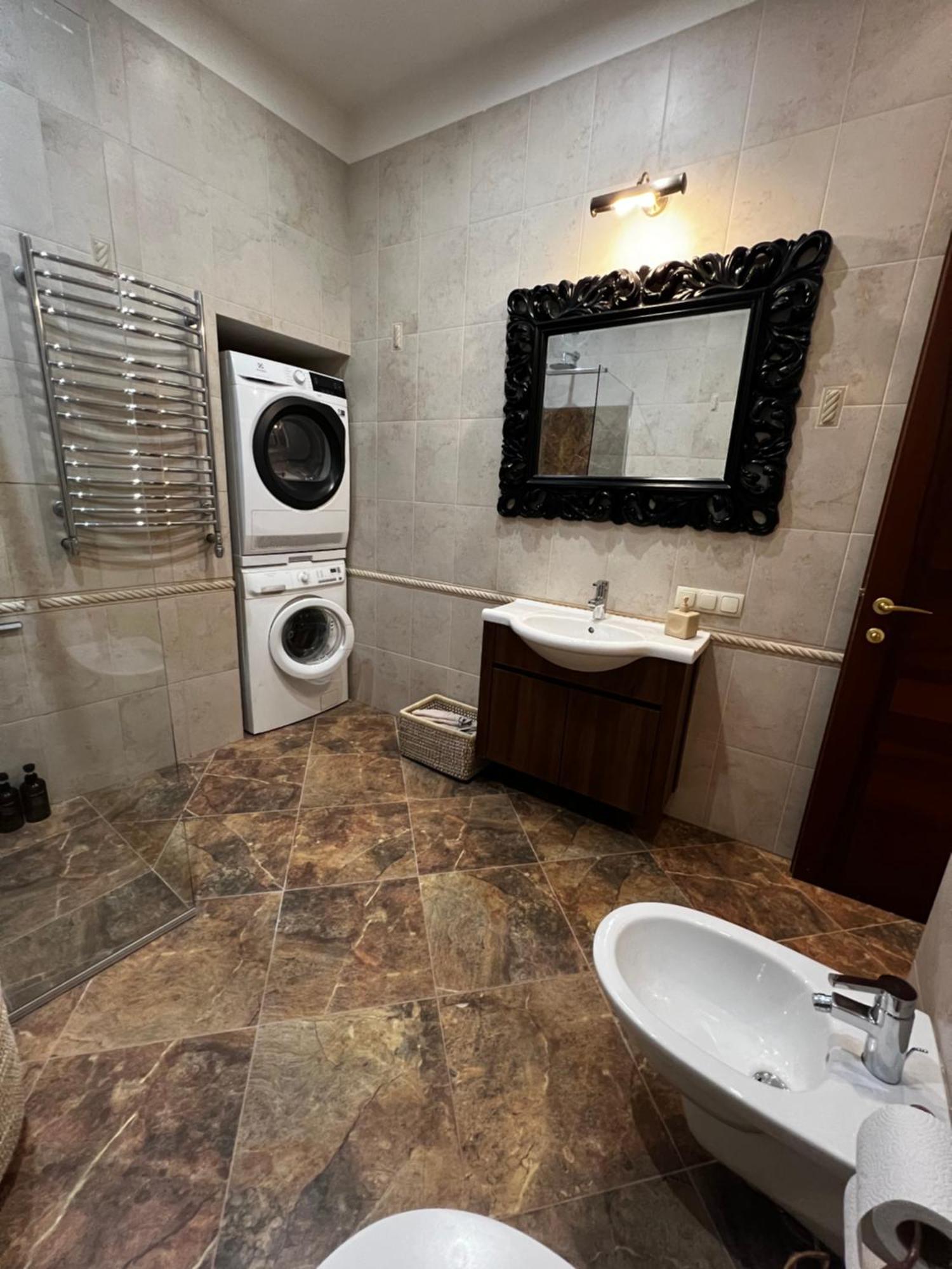 Luxury Old Town Apartment Vilnius Bagian luar foto