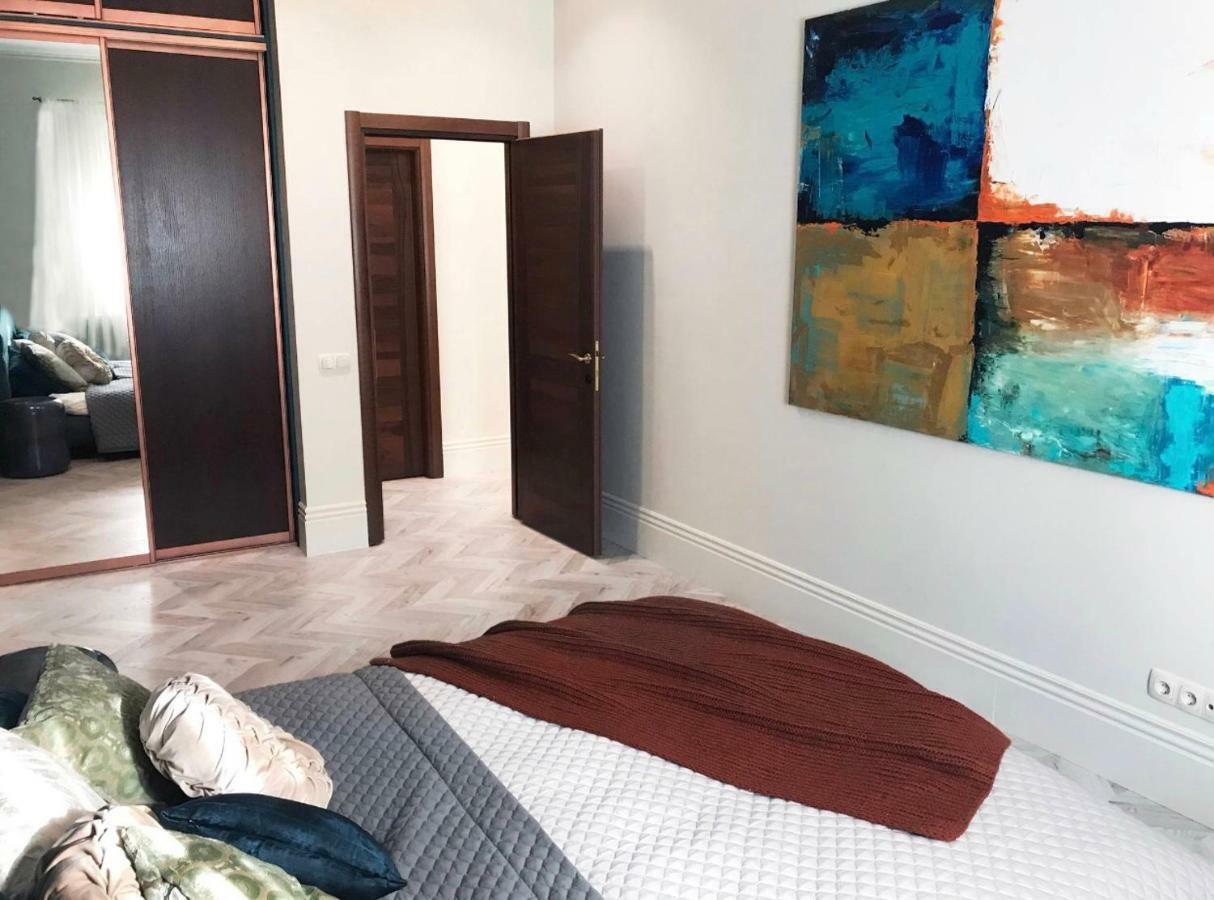 Luxury Old Town Apartment Vilnius Bagian luar foto